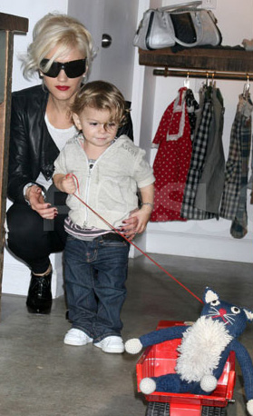 Gwen Stefani's Harajuku Mother's Style Gwen Stefani's Harajuku Mother's Style