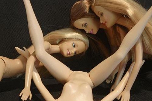 DID U EVER MAKE BARBIES DO THIS