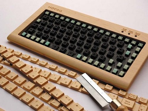 Do It Yourself Wood Keyboard Kit: Geeky or Geek Chic?