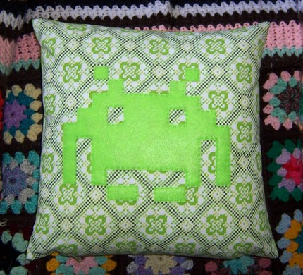 Space Invaders Pillow: Totally Geeky or Geek Chic?