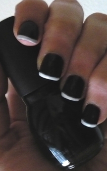 Reverse Reverse French Manicure
