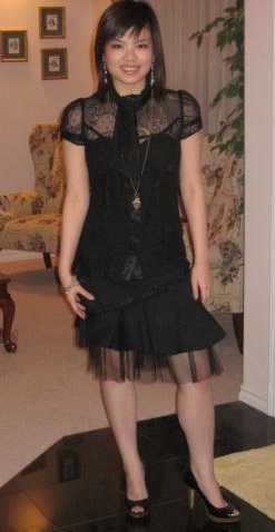 Look of The Day: Glam-o-Rama Gal