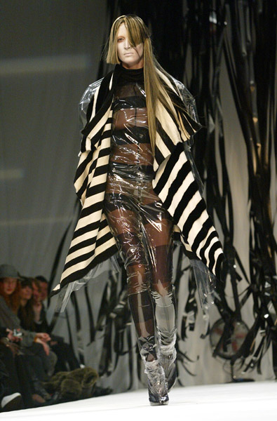 Look From Gareth Pugh Fall 2007: Love It or Hate It?