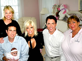 Anna Nicole Now Has Pneumonia