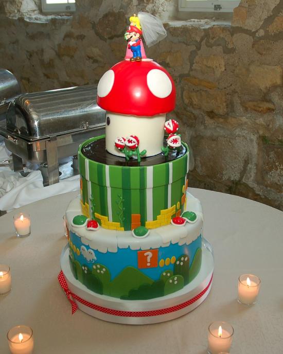 Totally Geeky or Geek Chic? Super Mario Bros. Cake