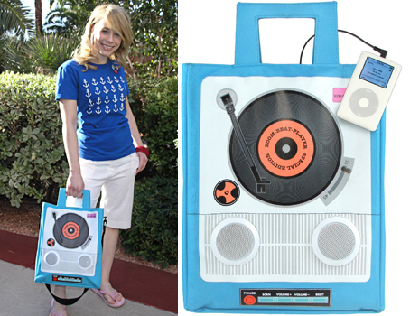 Totally Geeky or Geek Chic? Retro iPod tote