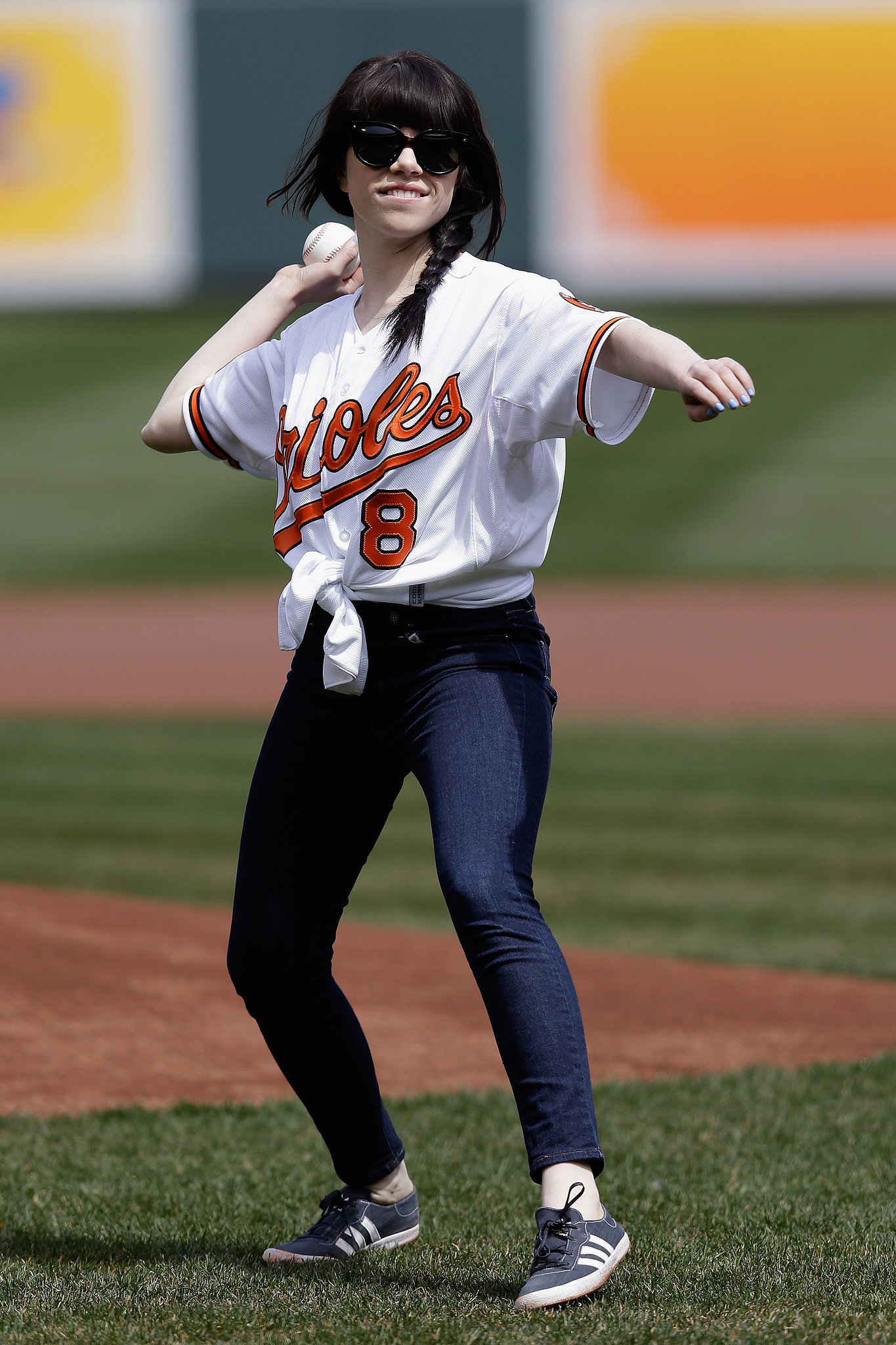 Carly Rae Jepsen tied up her Baltimore Orioles jersey for the first ...