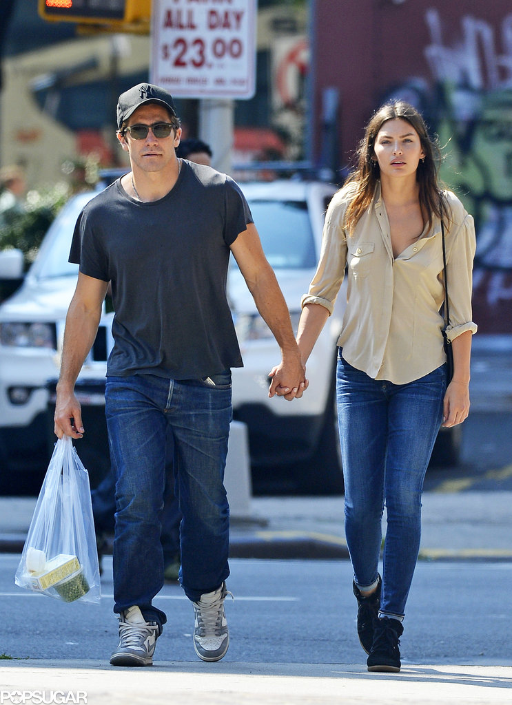 Jake Gyllenhaal and Girlfriend Alyssa Miller Holding Hands | POPSUGAR ...