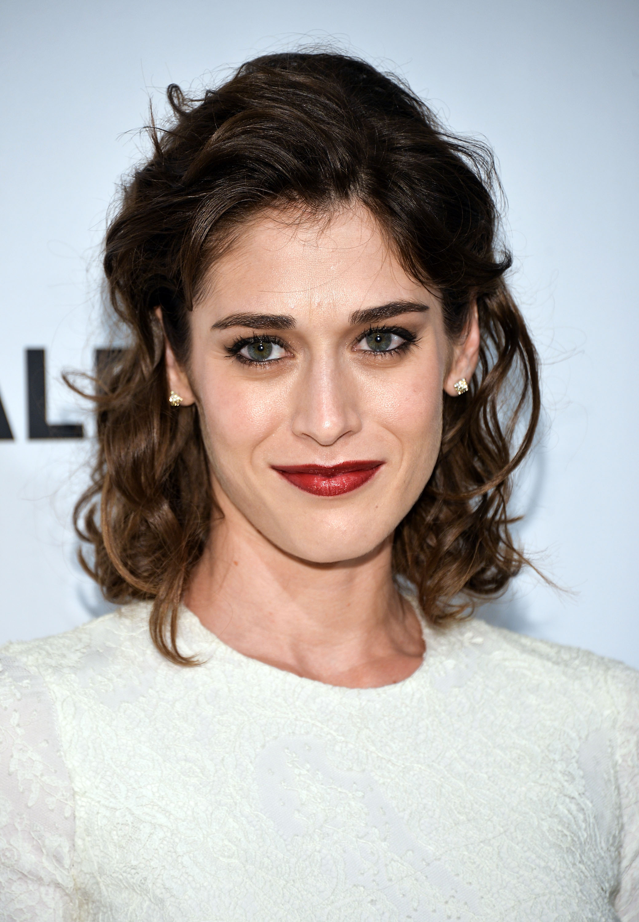 Lizzy Caplan wallpaper