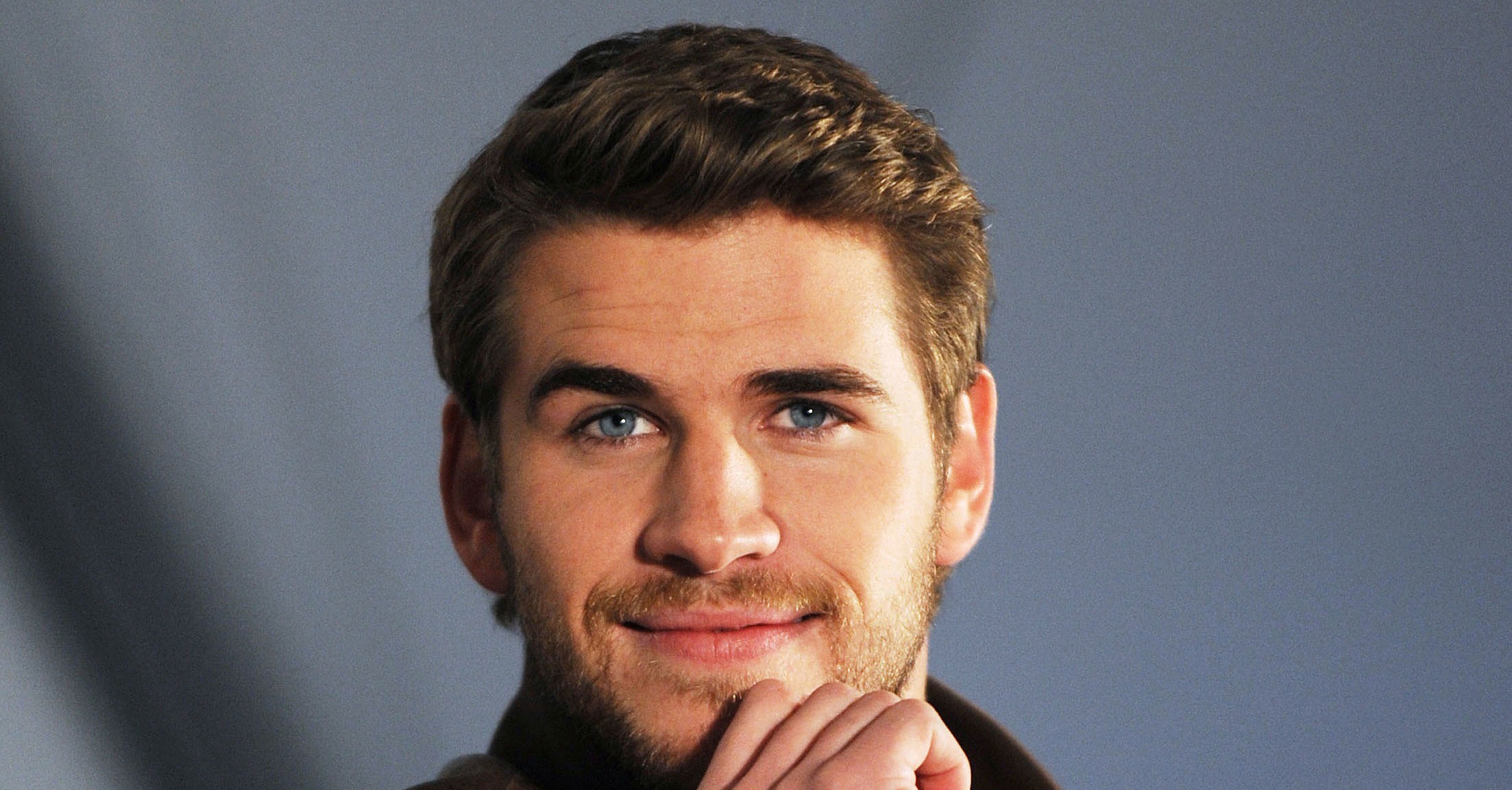 Liam Hemsworth Hottest Photos | POPSUGAR Celebrity